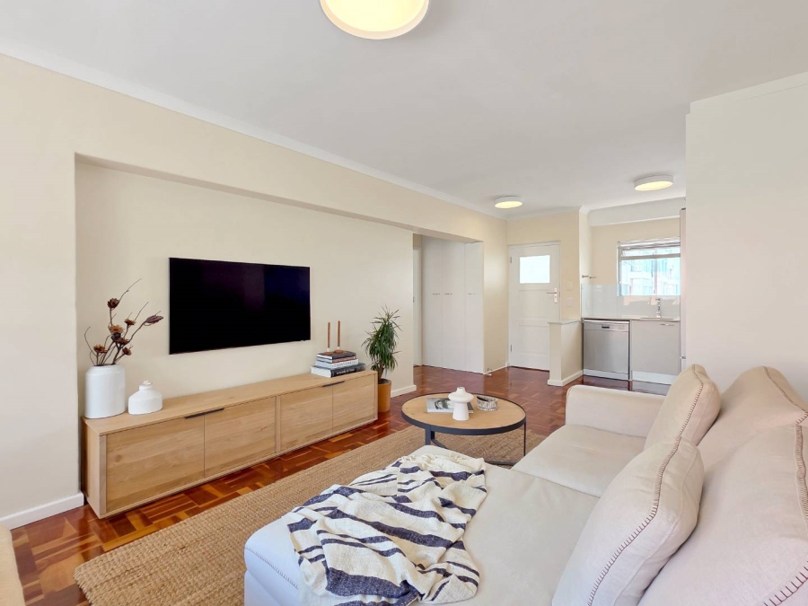 1 Bedroom Property for Sale in Sea Point Western Cape